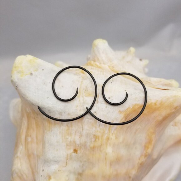 Pair Black Anodized Titanium over Stainless Steel Spiral Tapers 14G NWT - Picture 1 of 2